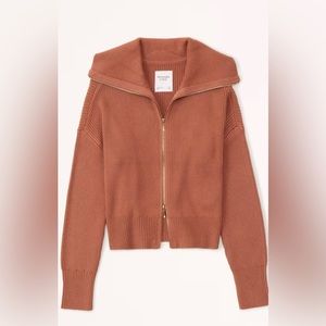 NWT Cream Double Zip Sweater